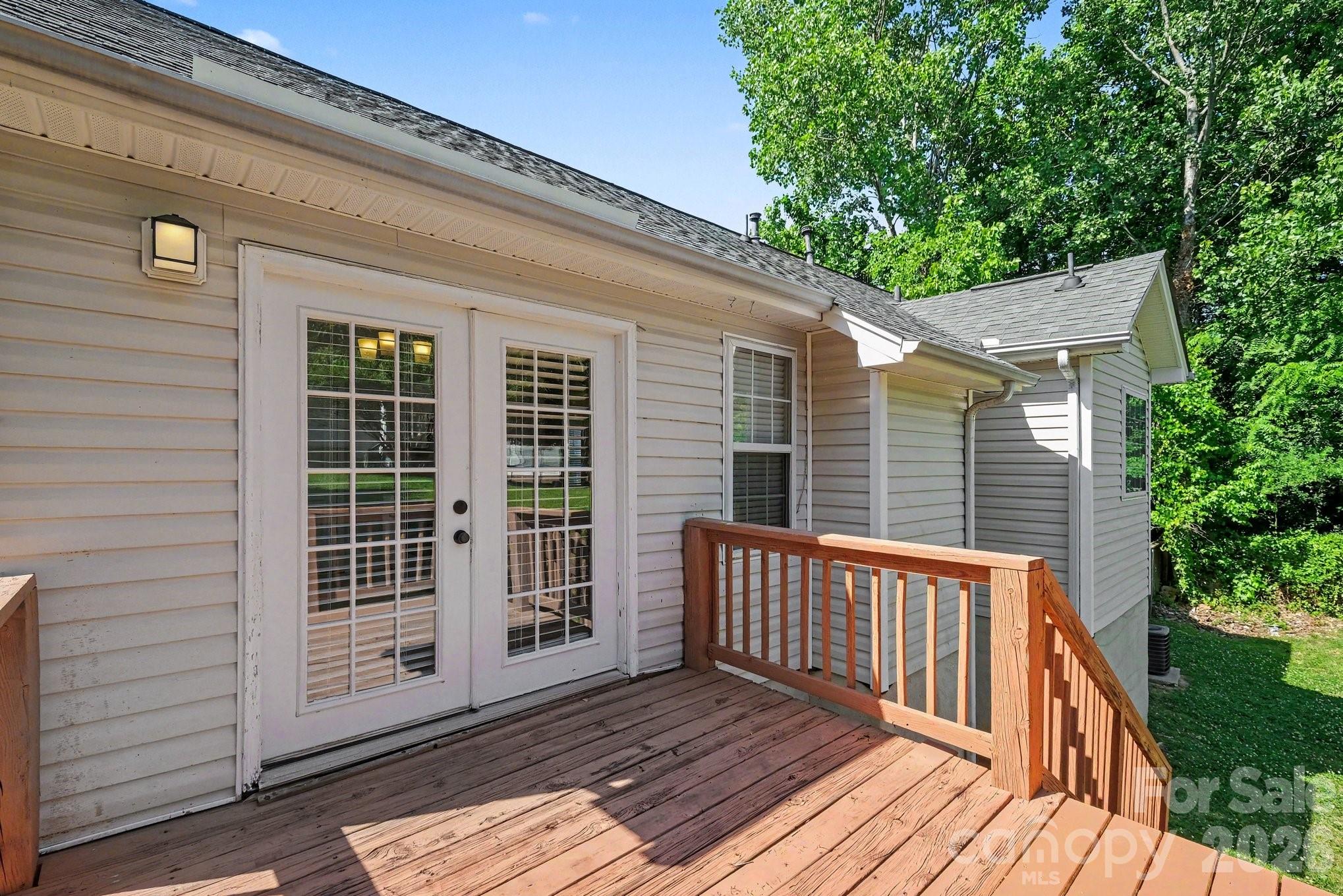 5463 Realtree Lane Charlotte NC 28214