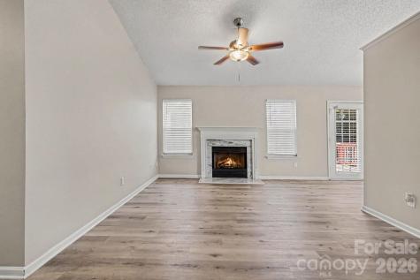 5463 Realtree Lane Charlotte NC 28214