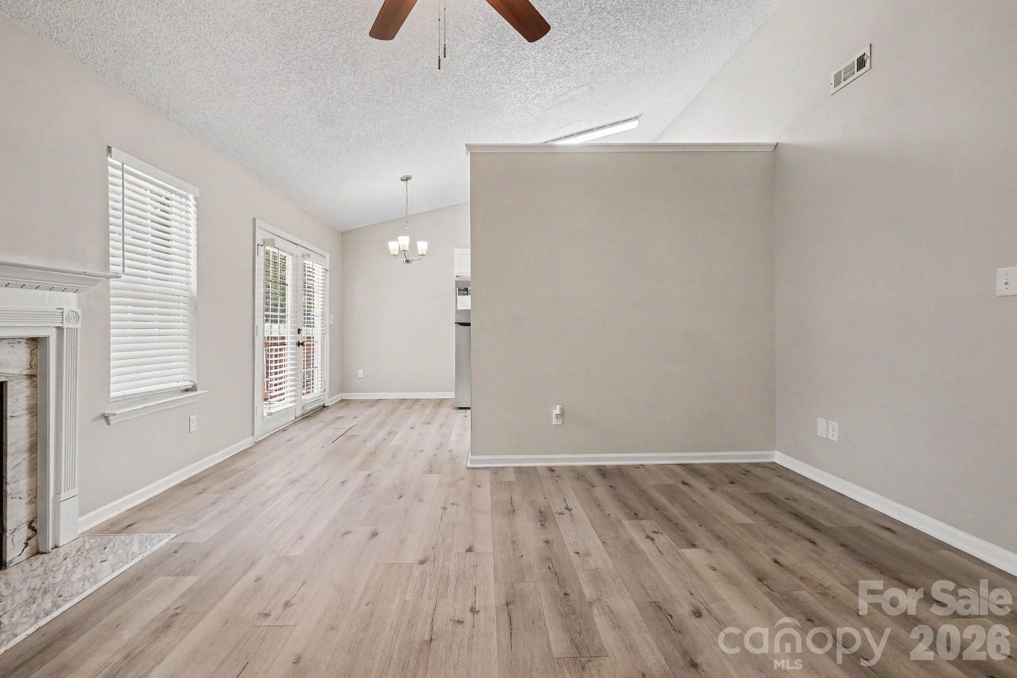 5463 Realtree Lane Charlotte NC 28214