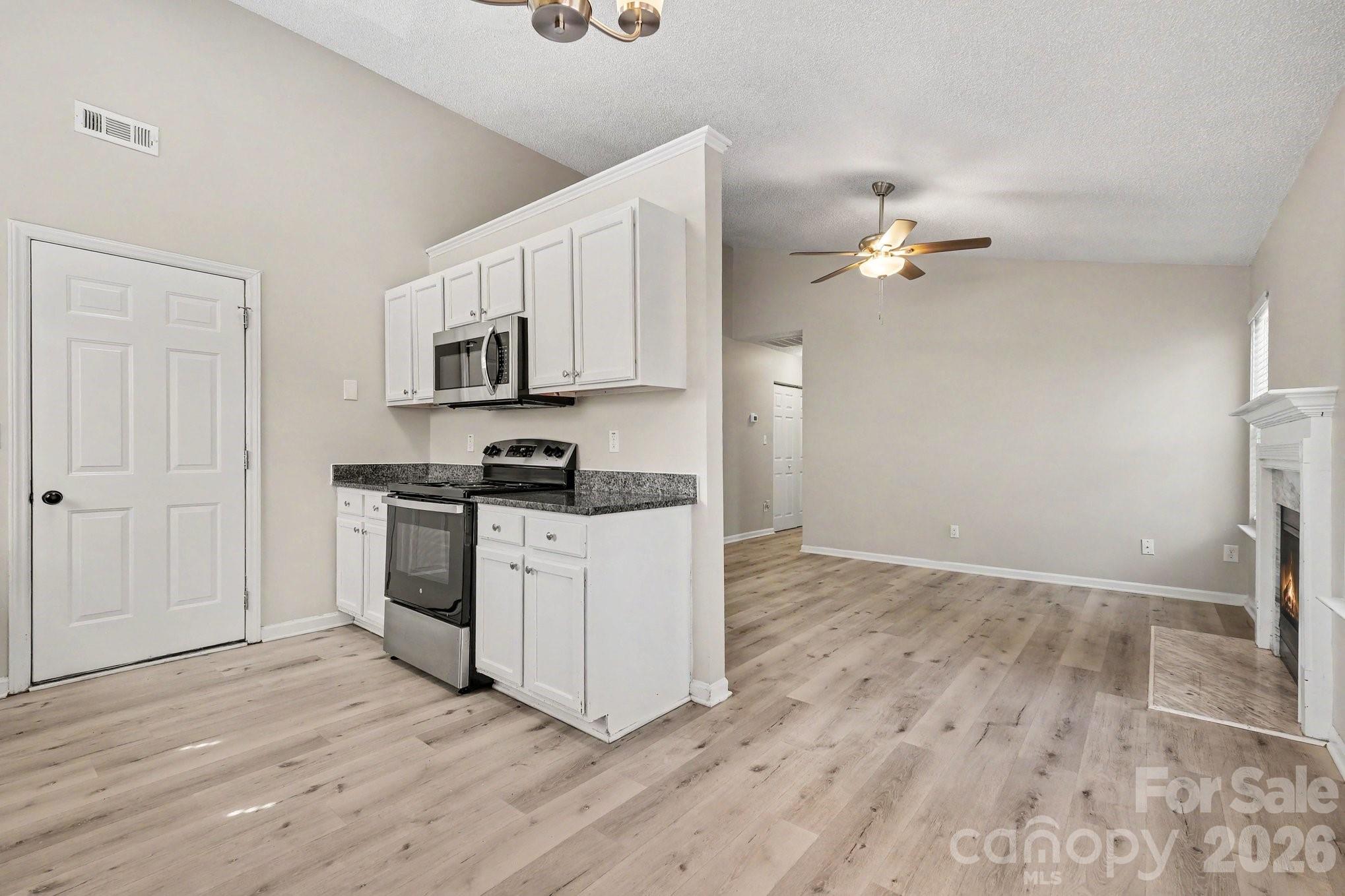 5463 Realtree Lane Charlotte NC 28214