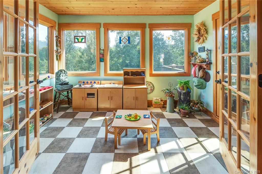 76 Pleasant Grove Road Weaverville NC 28787