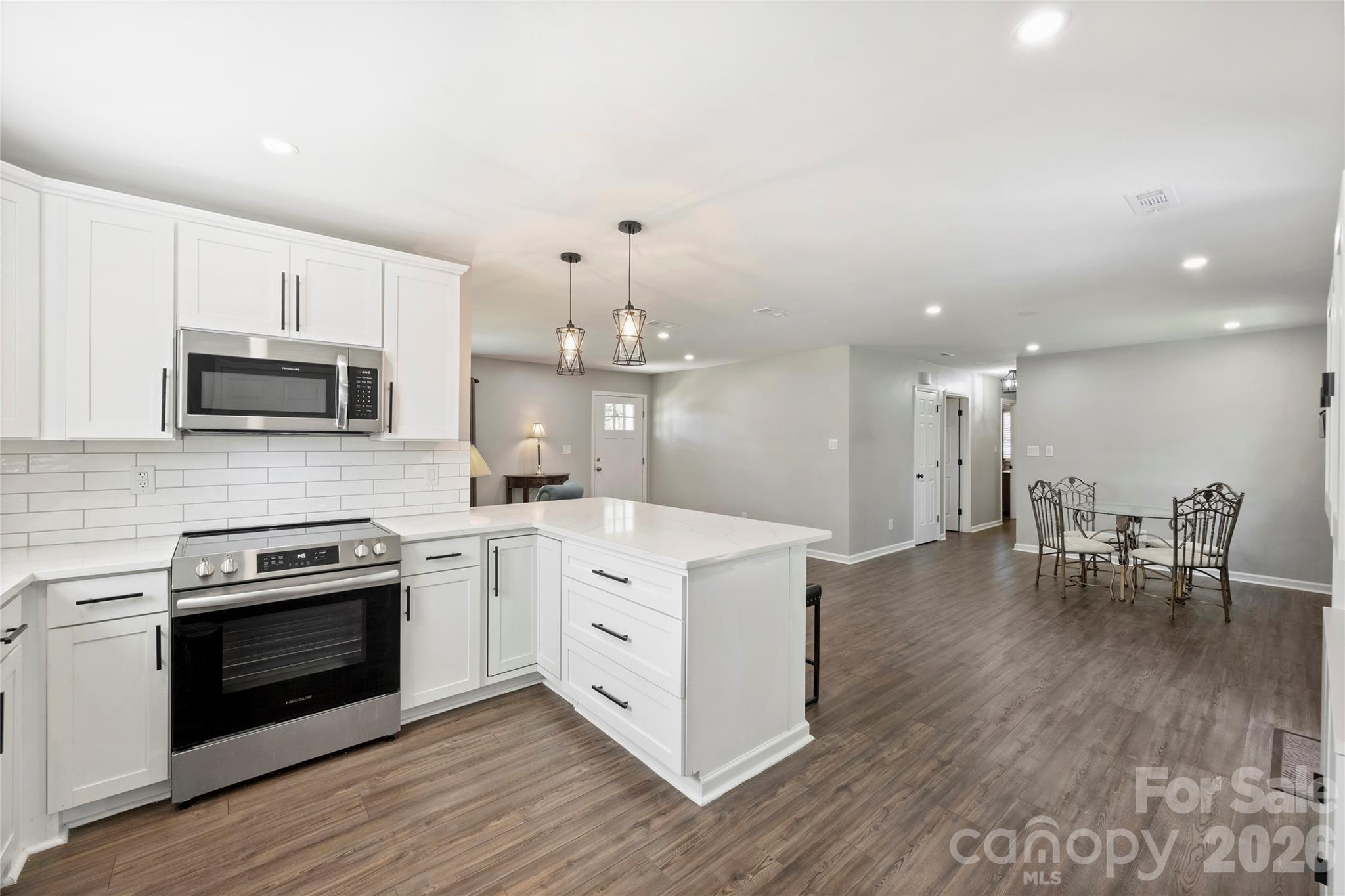 3724 Cobbleridge Drive Charlotte NC 28215