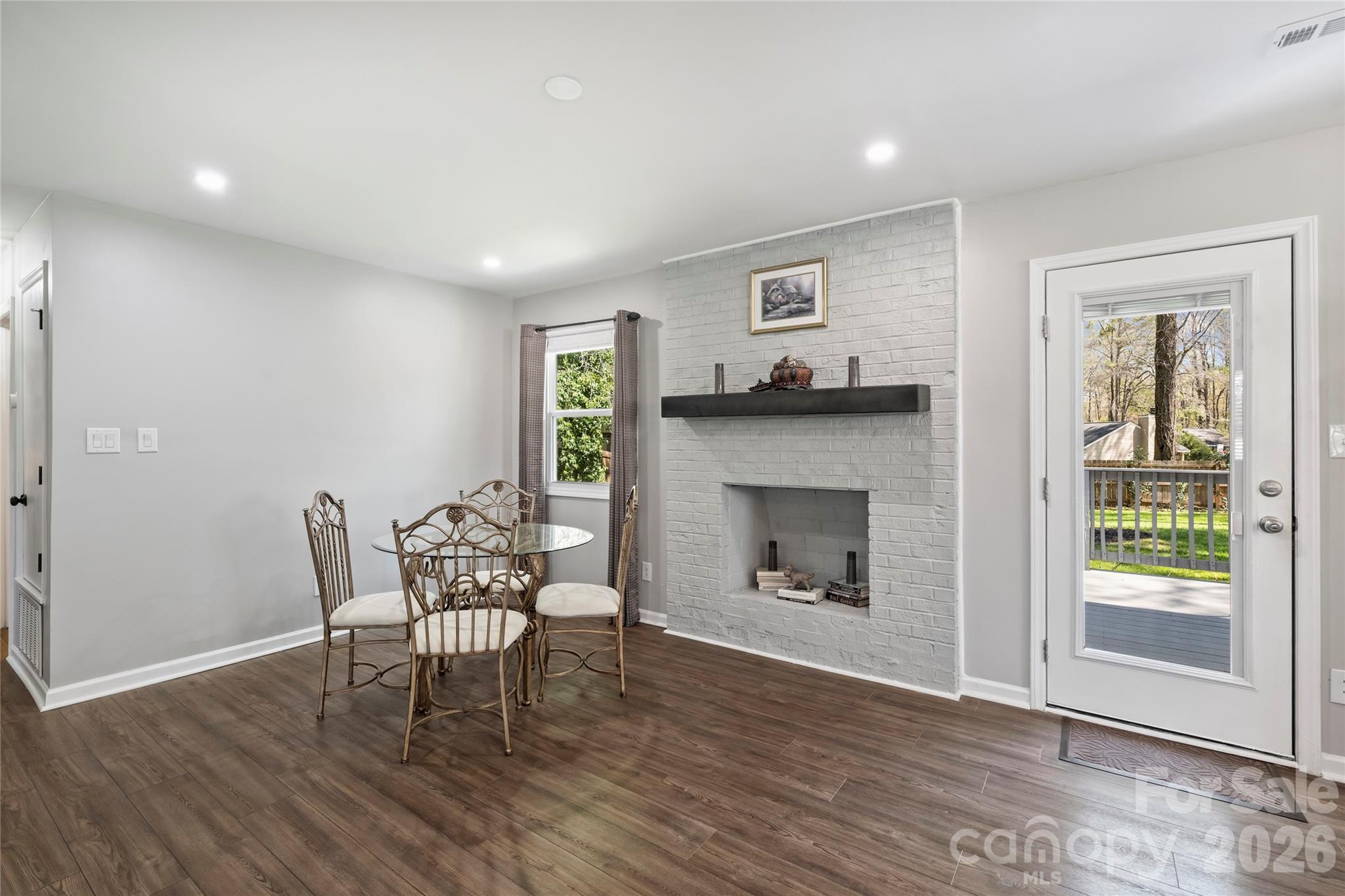 3724 Cobbleridge Drive Charlotte NC 28215