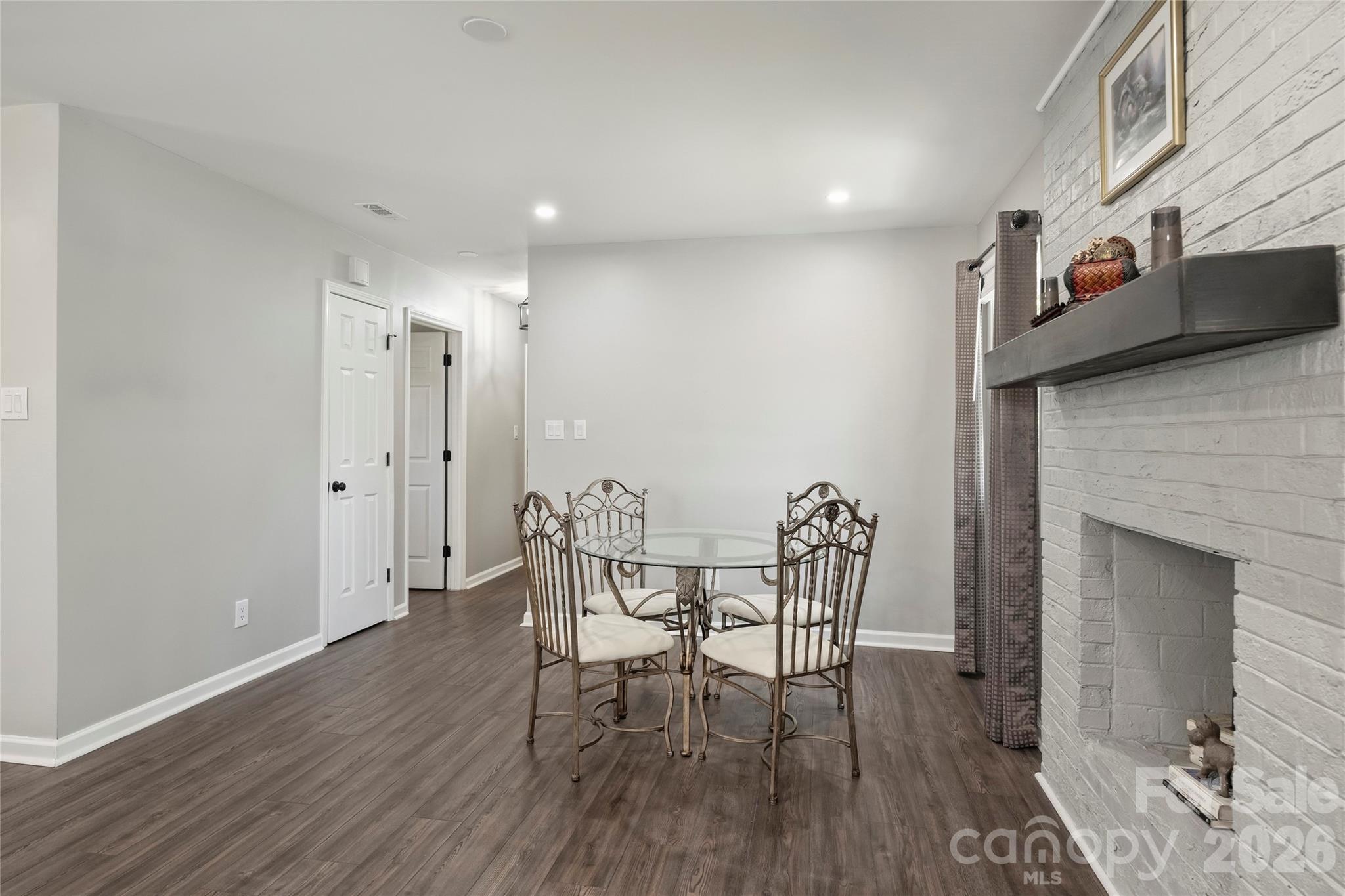 3724 Cobbleridge Drive Charlotte NC 28215