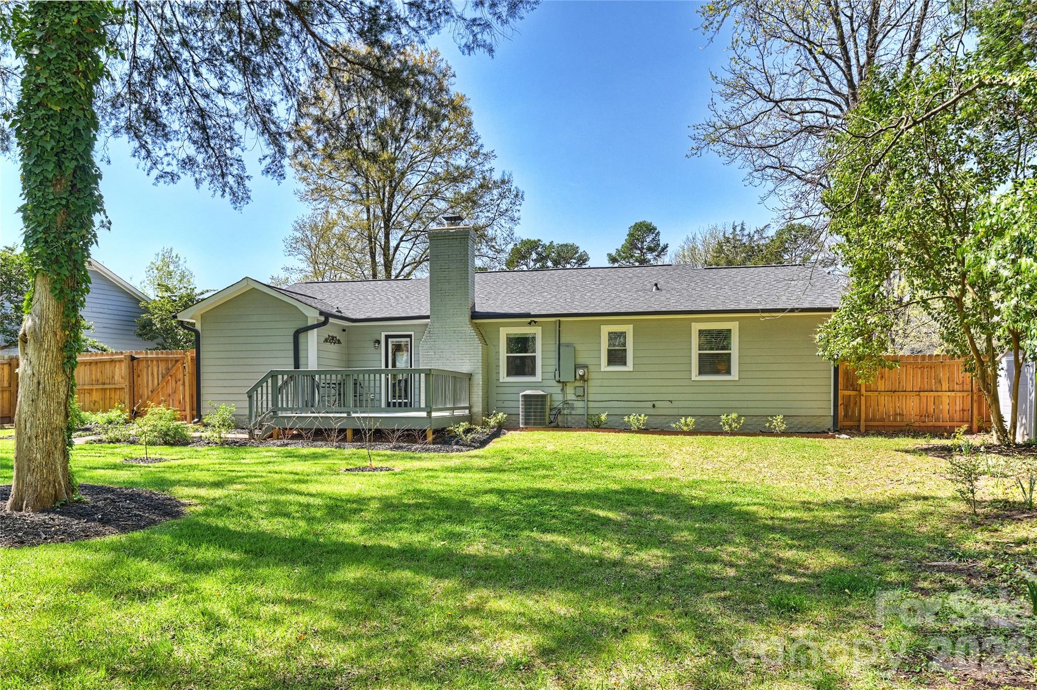 3724 Cobbleridge Drive Charlotte NC 28215