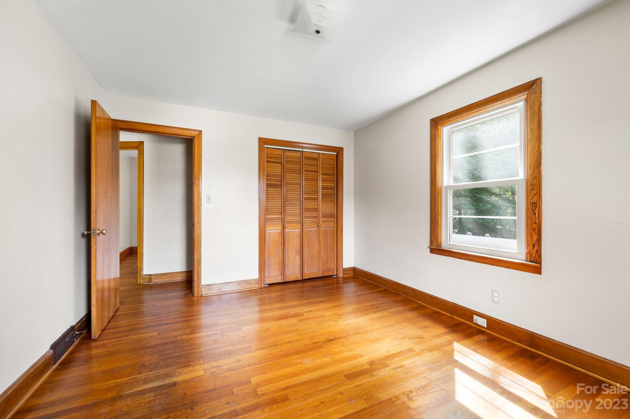 15 Larlyn Lane Asheville NC 28804