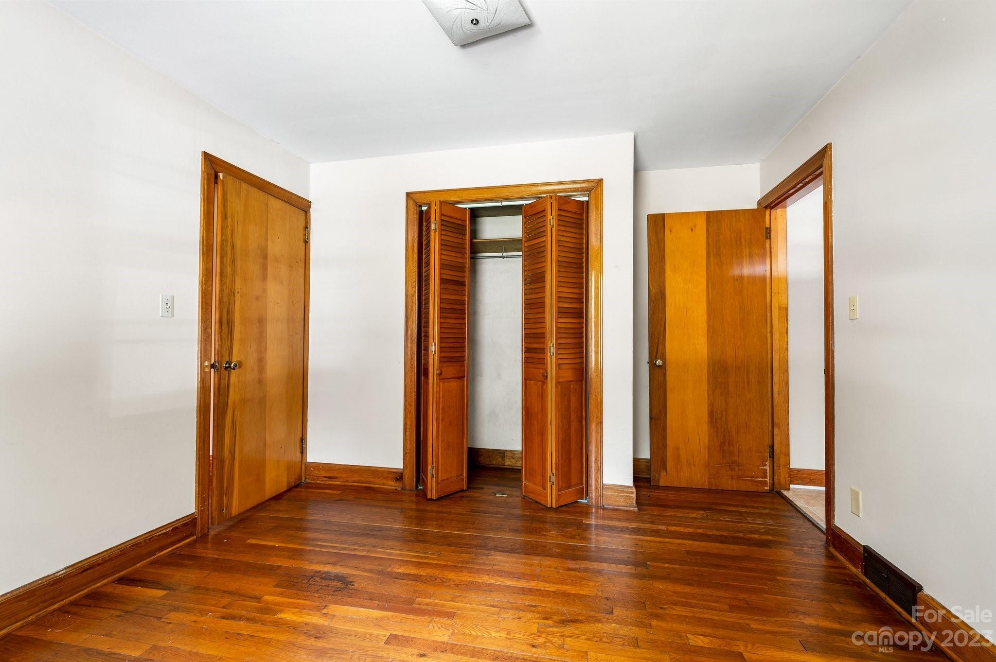 15 Larlyn Lane Asheville NC 28804