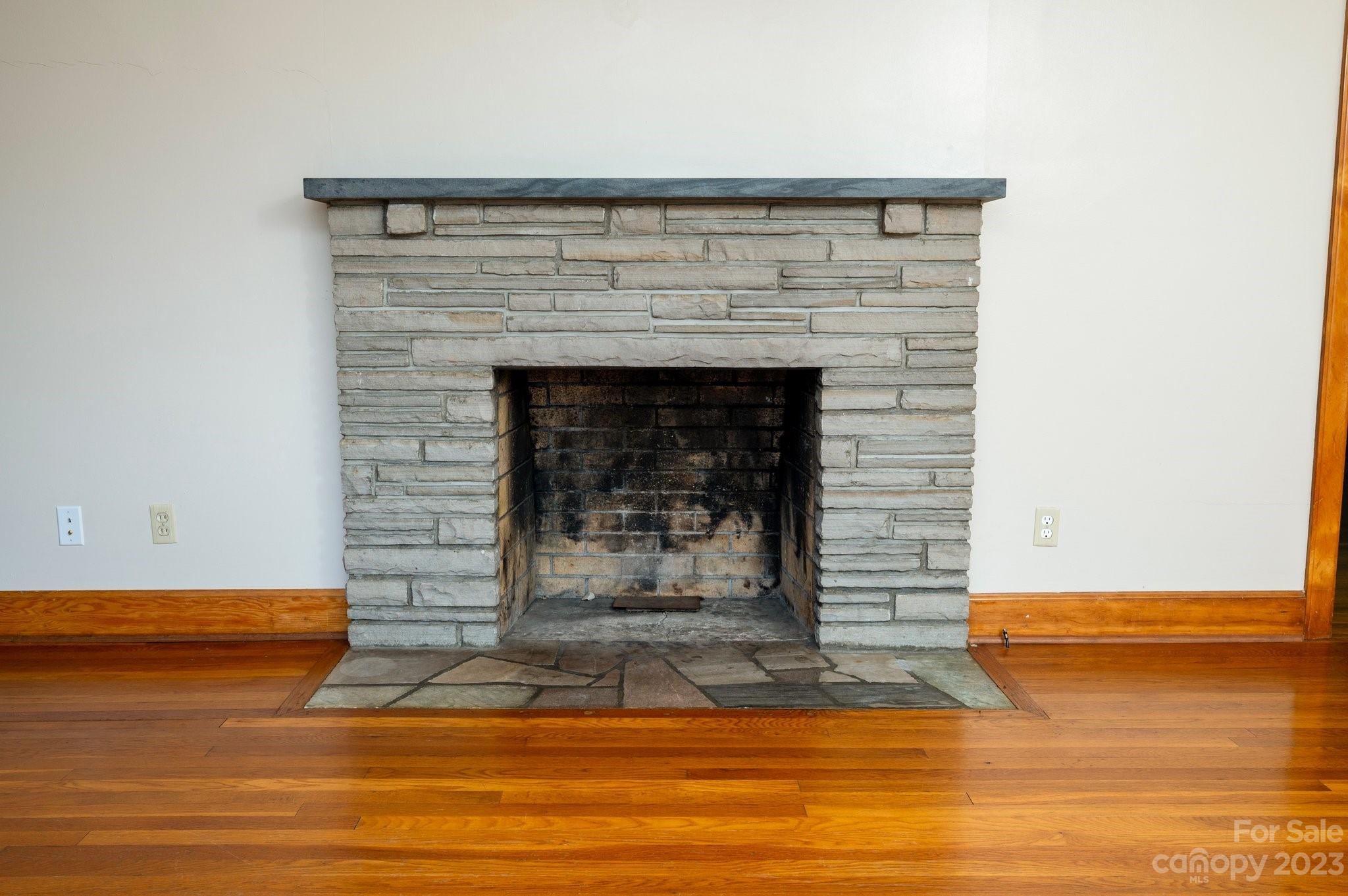 15 Larlyn Lane Asheville NC 28804