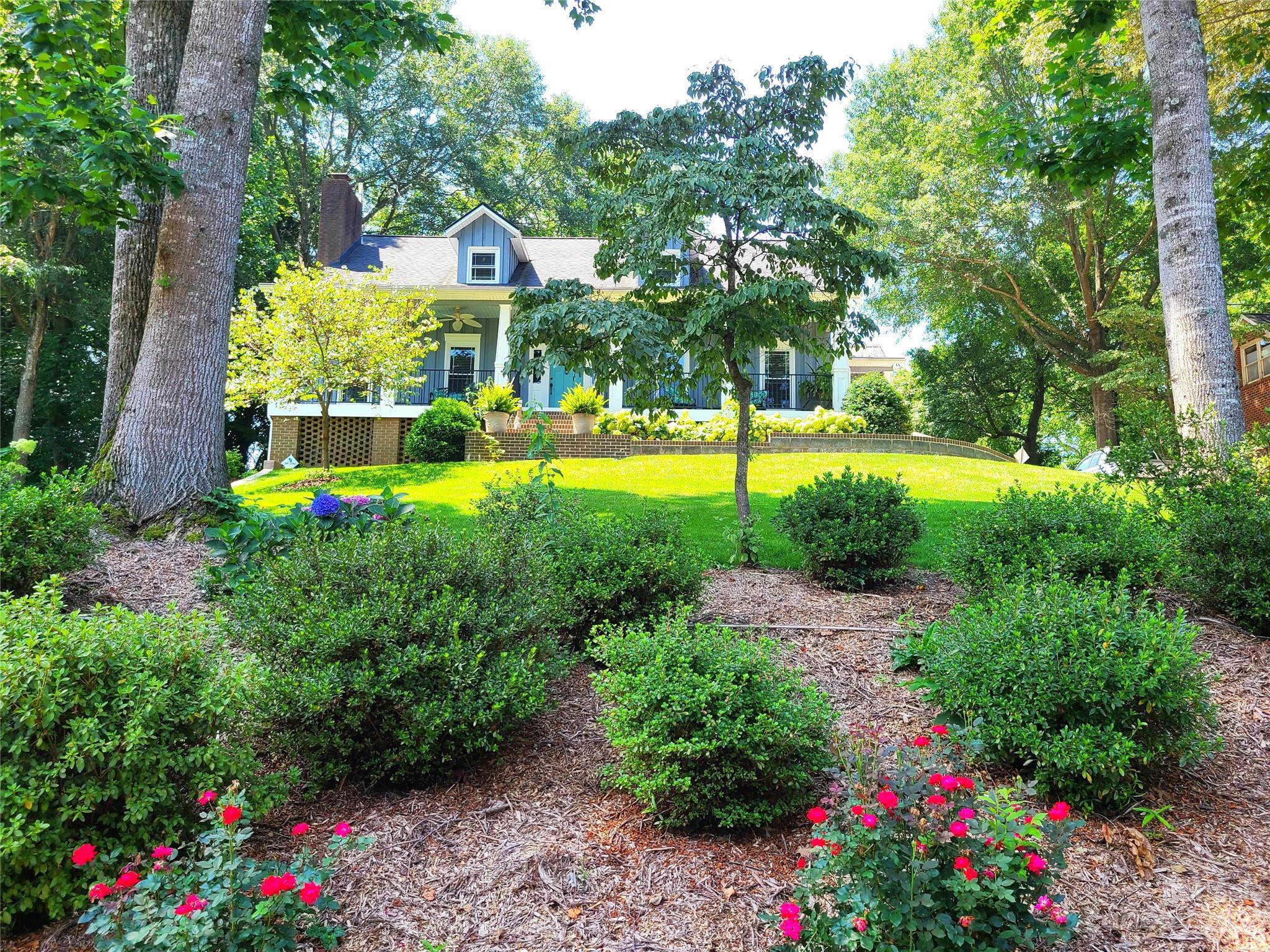 215 32nd Avenue NW Hickory NC 28601