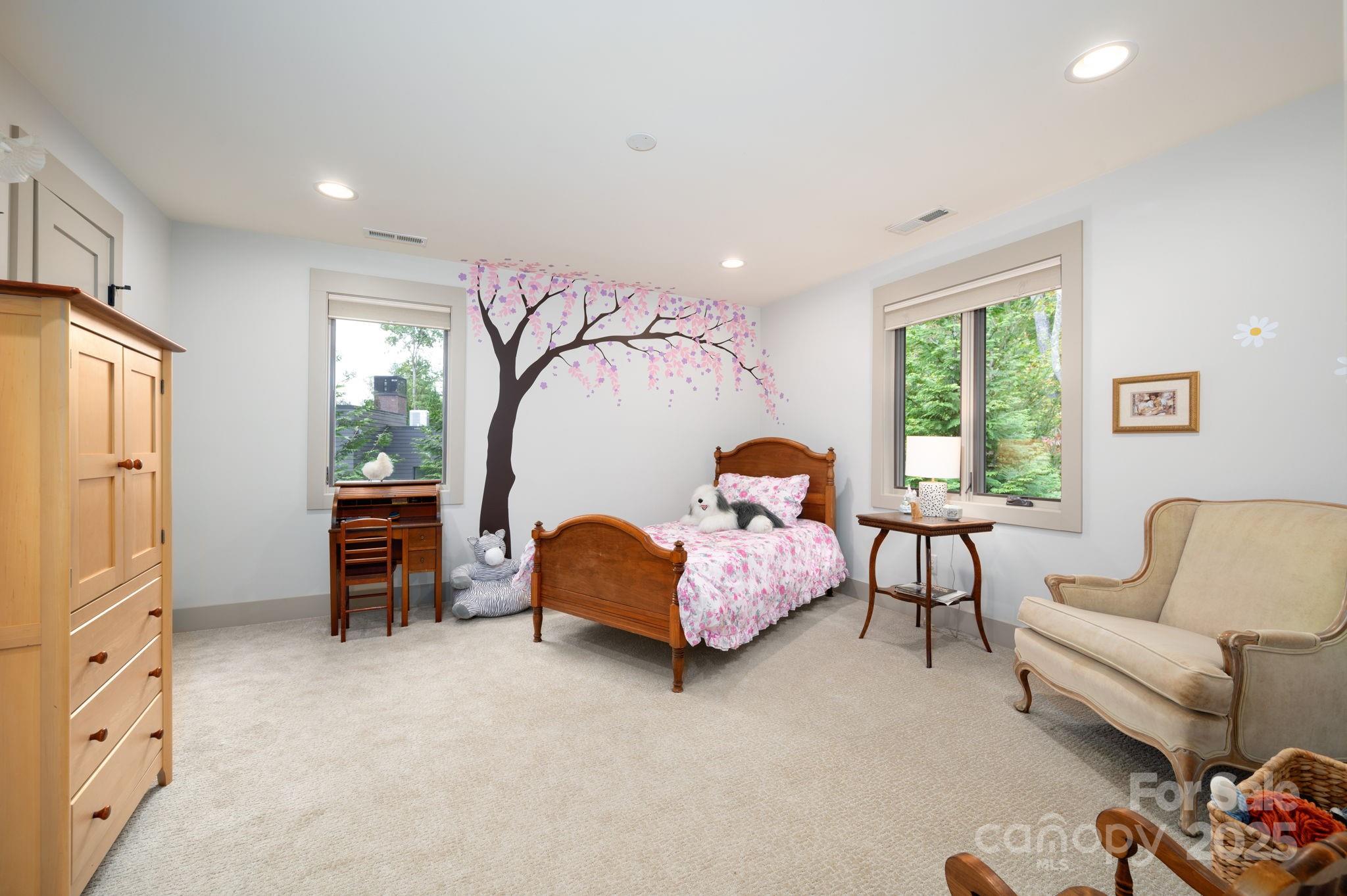 16 Faulkner Avenue Asheville NC 28805