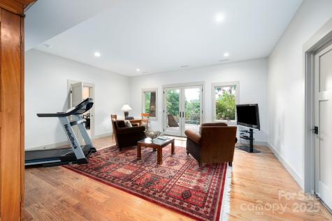 16 Faulkner Avenue Asheville NC 28805