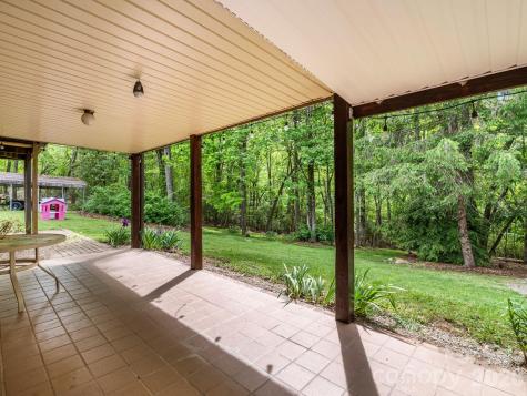 92 Greenwood Acres Drive Mills River NC 28759