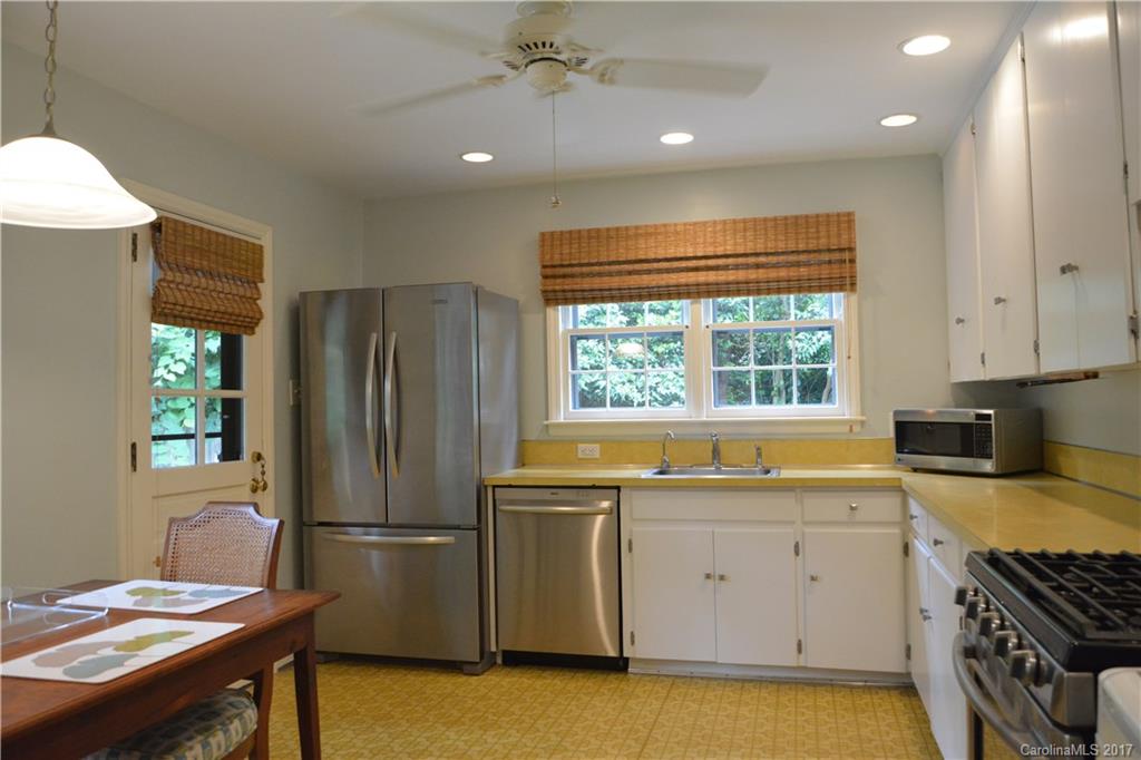 4613 Wedgewood Drive Charlotte NC 28210