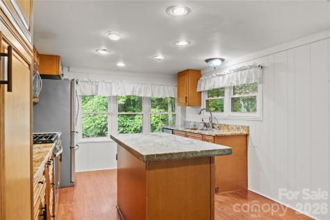454 Hummingbird Lane Franklin NC 28734