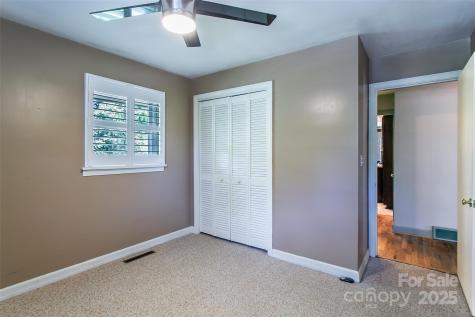 75 Hawthorne Drive Brevard NC 28712