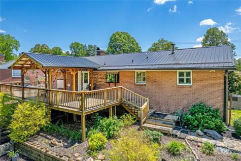 75 Hawthorne Drive Brevard NC 28712