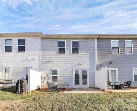 7113 Somerford Road Charlotte NC 28215