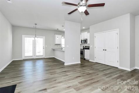 7113 Somerford Road Charlotte NC 28215