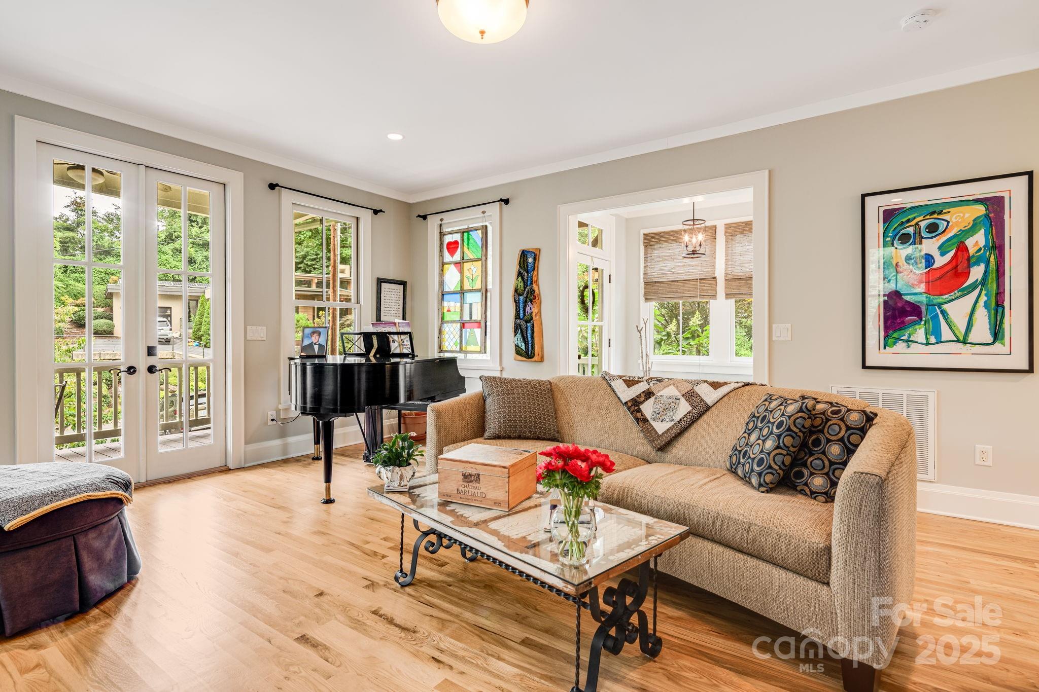 7 Kenilwood Place Asheville NC 28803