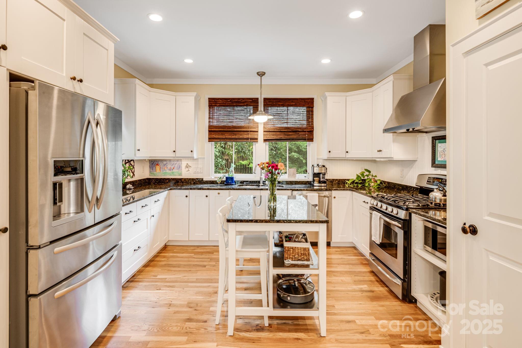 7 Kenilwood Place Asheville NC 28803