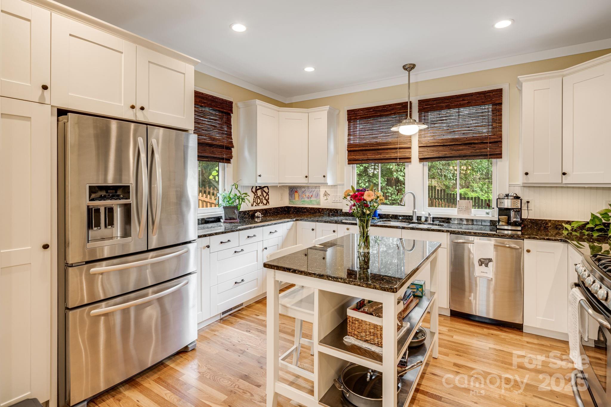 7 Kenilwood Place Asheville NC 28803