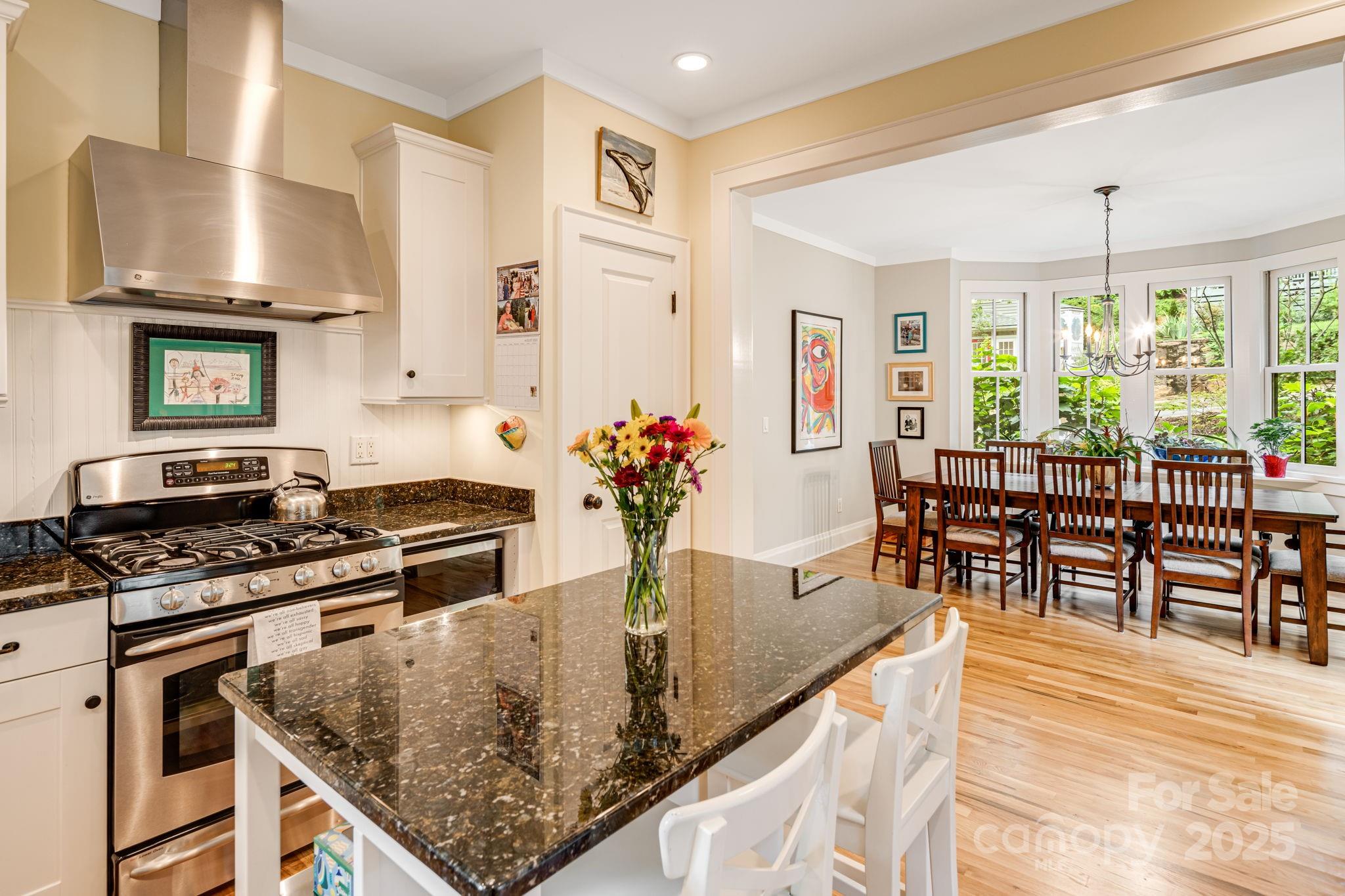 7 Kenilwood Place Asheville NC 28803