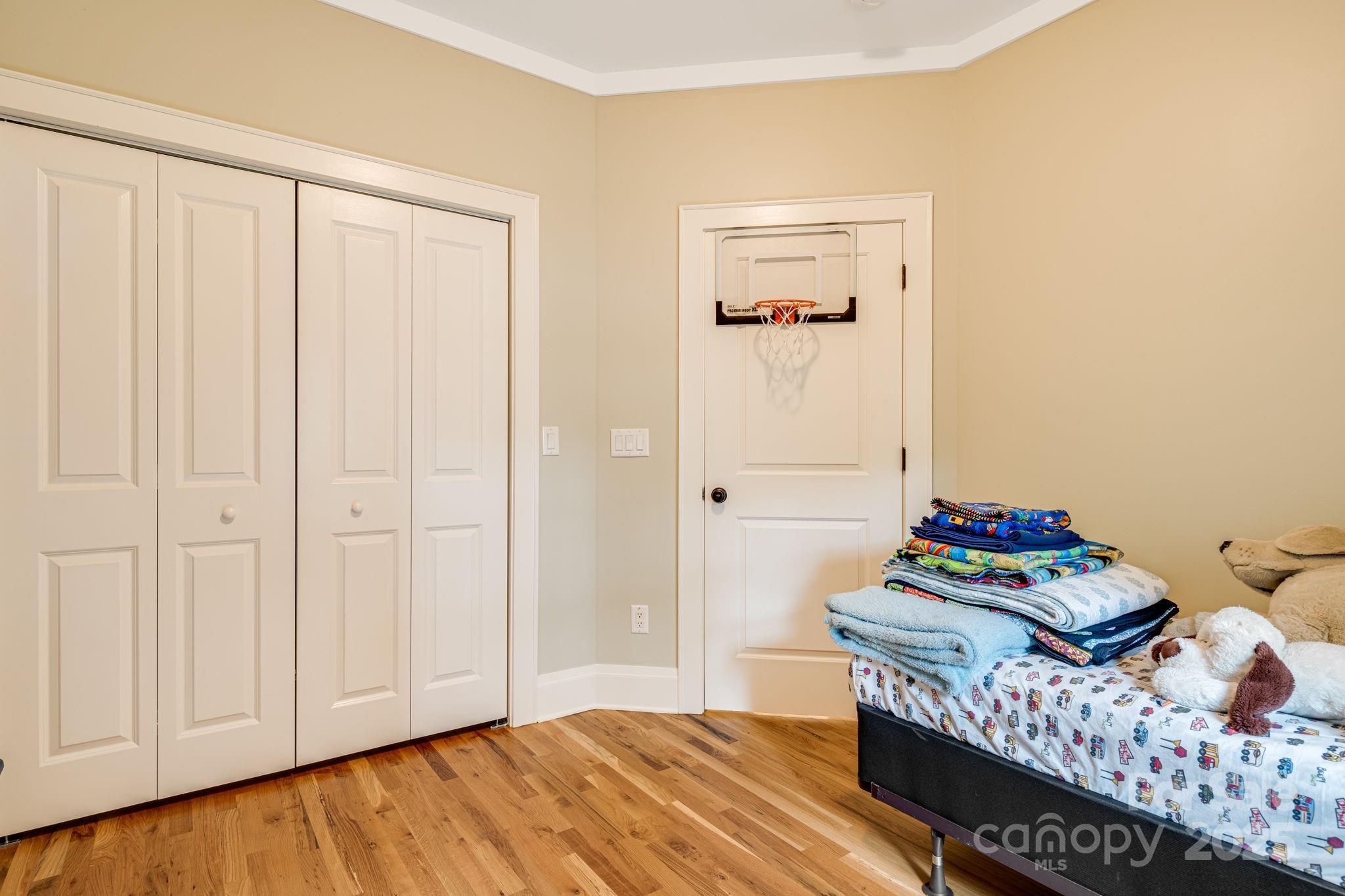 7 Kenilwood Place Asheville NC 28803