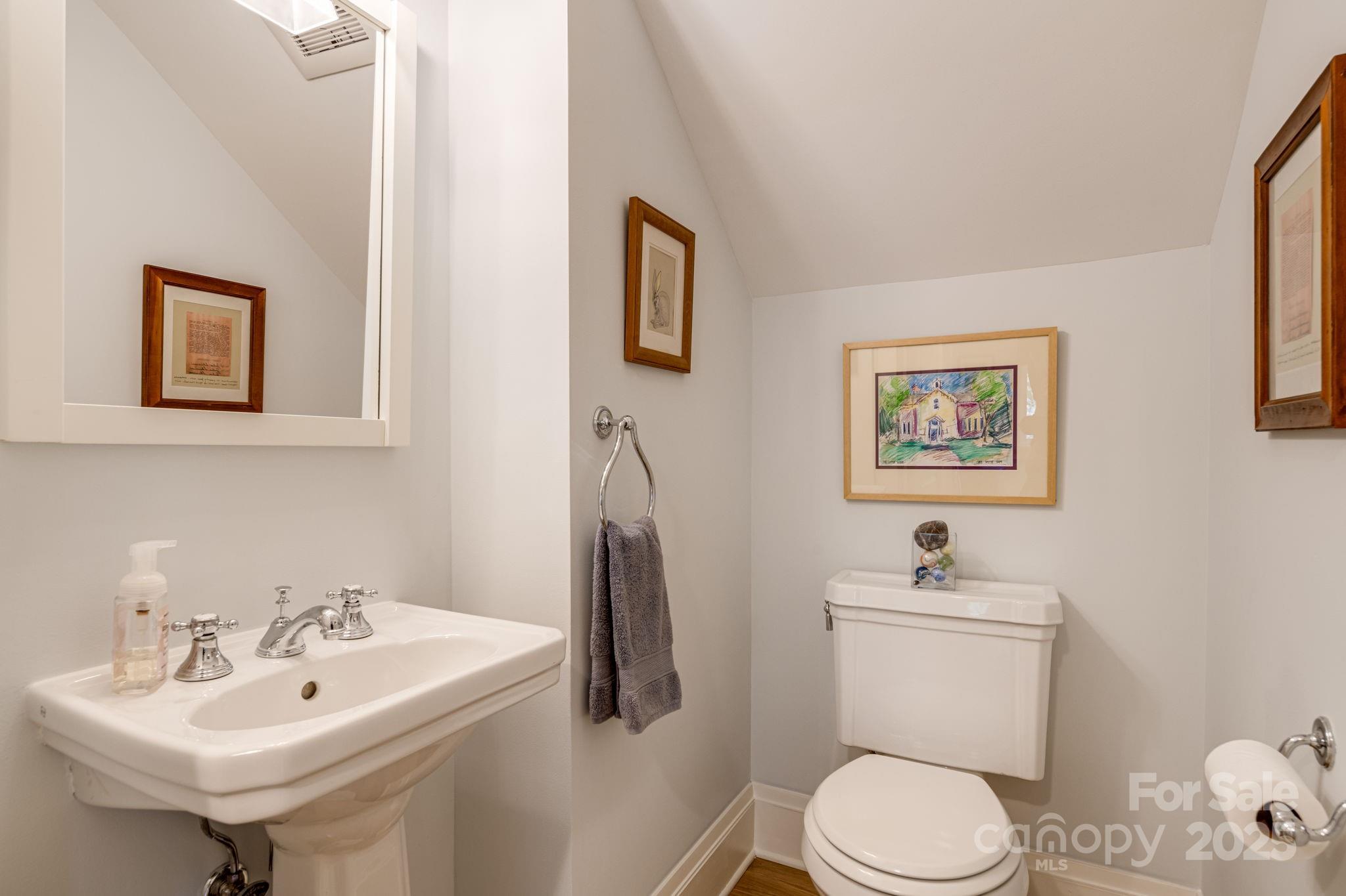 7 Kenilwood Place Asheville NC 28803