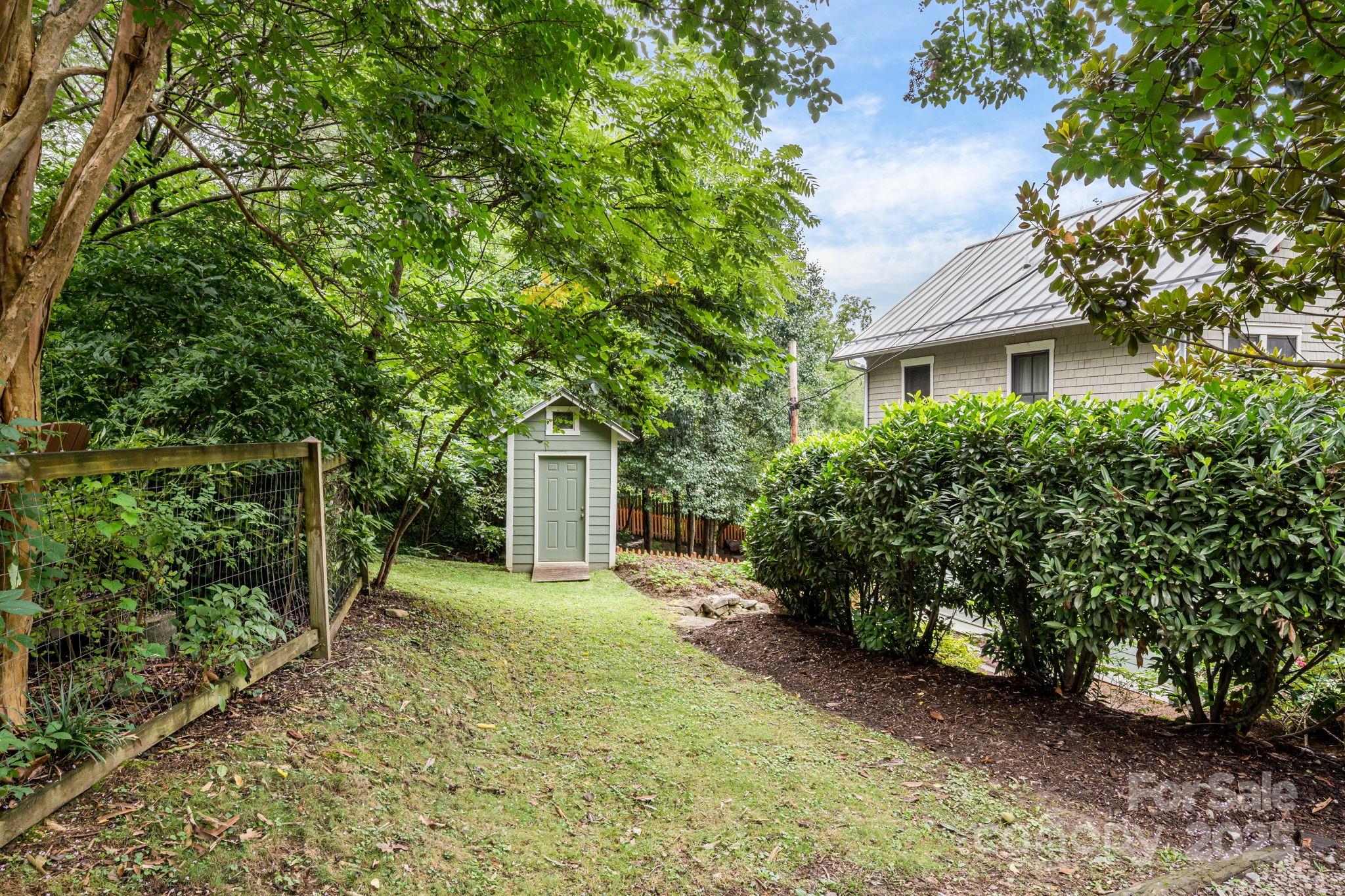 7 Kenilwood Place Asheville NC 28803