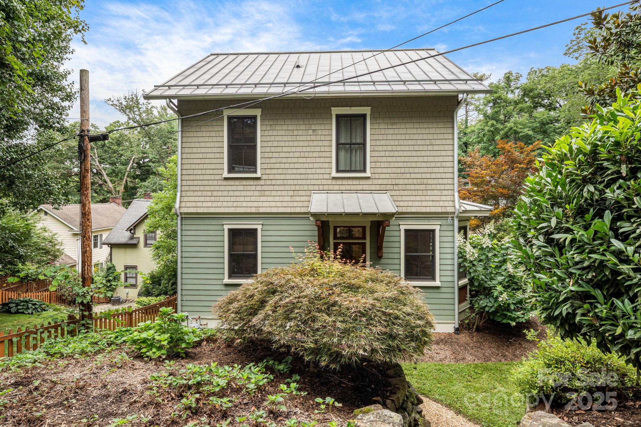 7 Kenilwood Place Asheville NC 28803