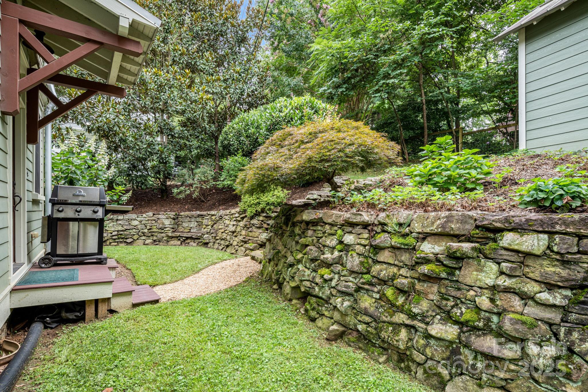 7 Kenilwood Place Asheville NC 28803