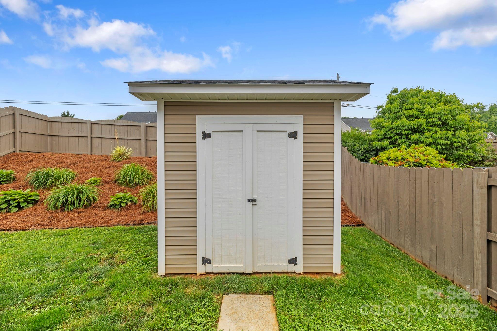 20 Daphne Drive Arden NC 28704