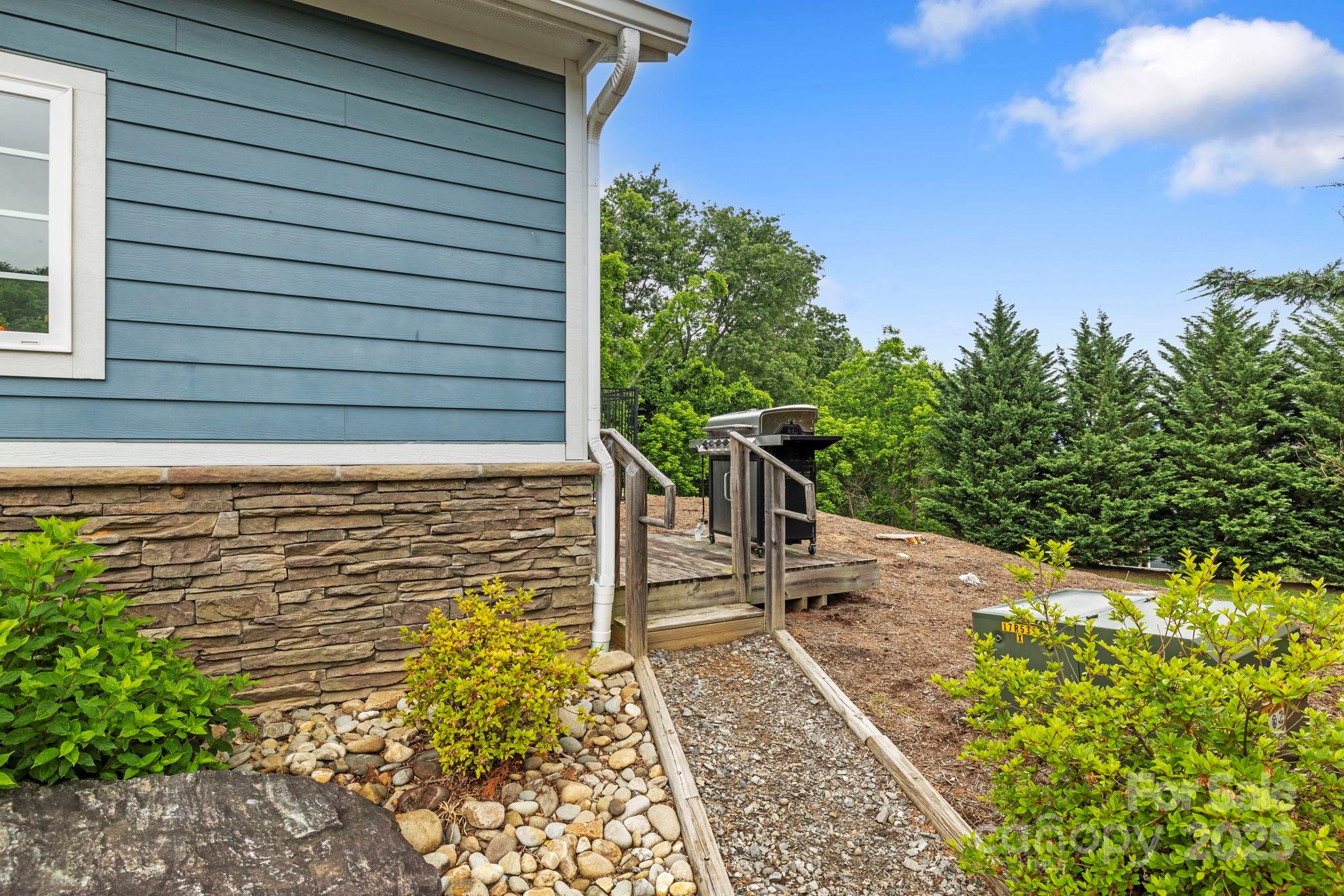 20 Daphne Drive Arden NC 28704