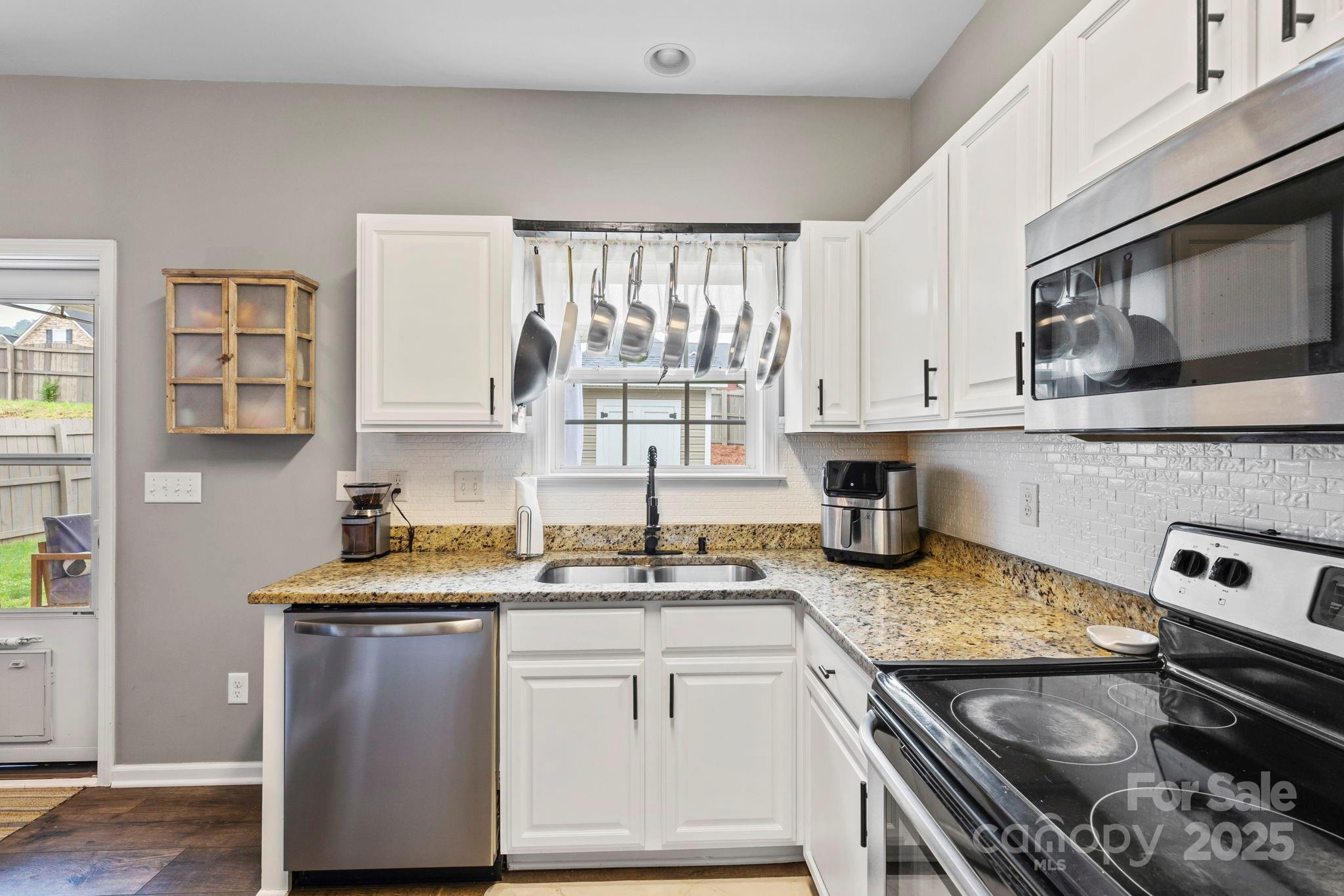 20 Daphne Drive Arden NC 28704