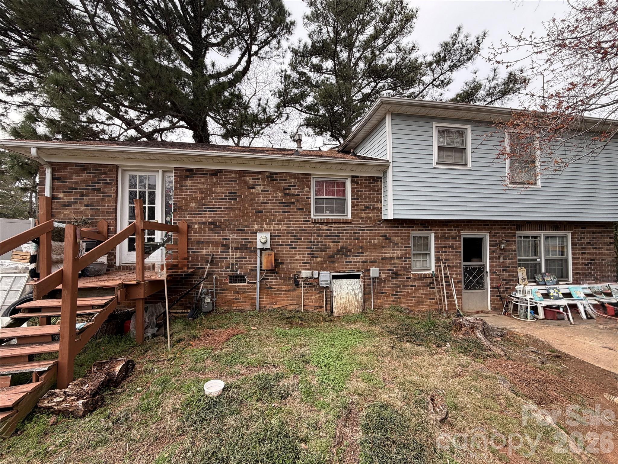 6215 Farm Pond Lane Charlotte NC 28212