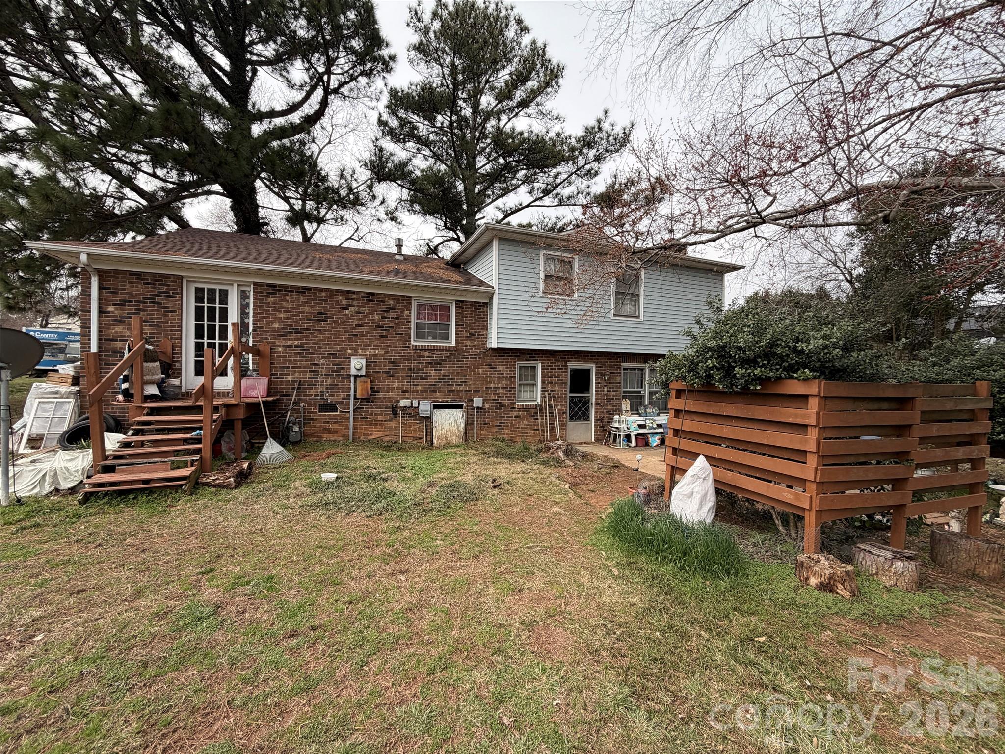 6215 Farm Pond Lane Charlotte NC 28212
