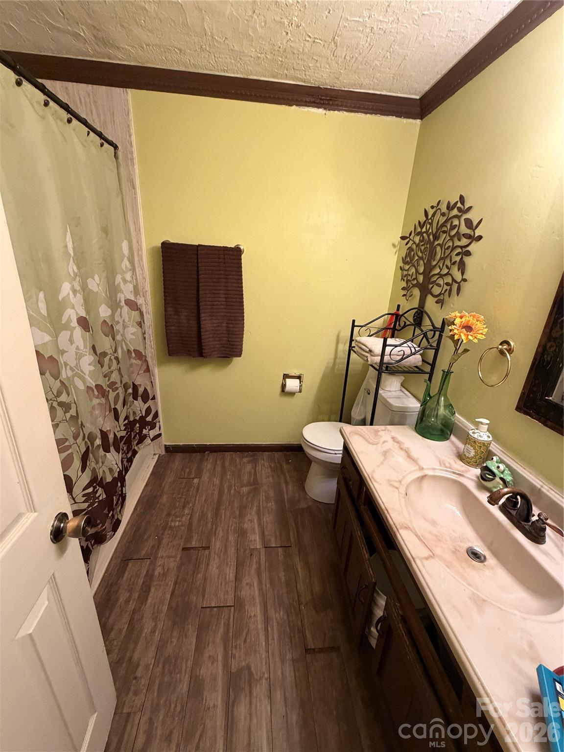 6215 Farm Pond Lane Charlotte NC 28212
