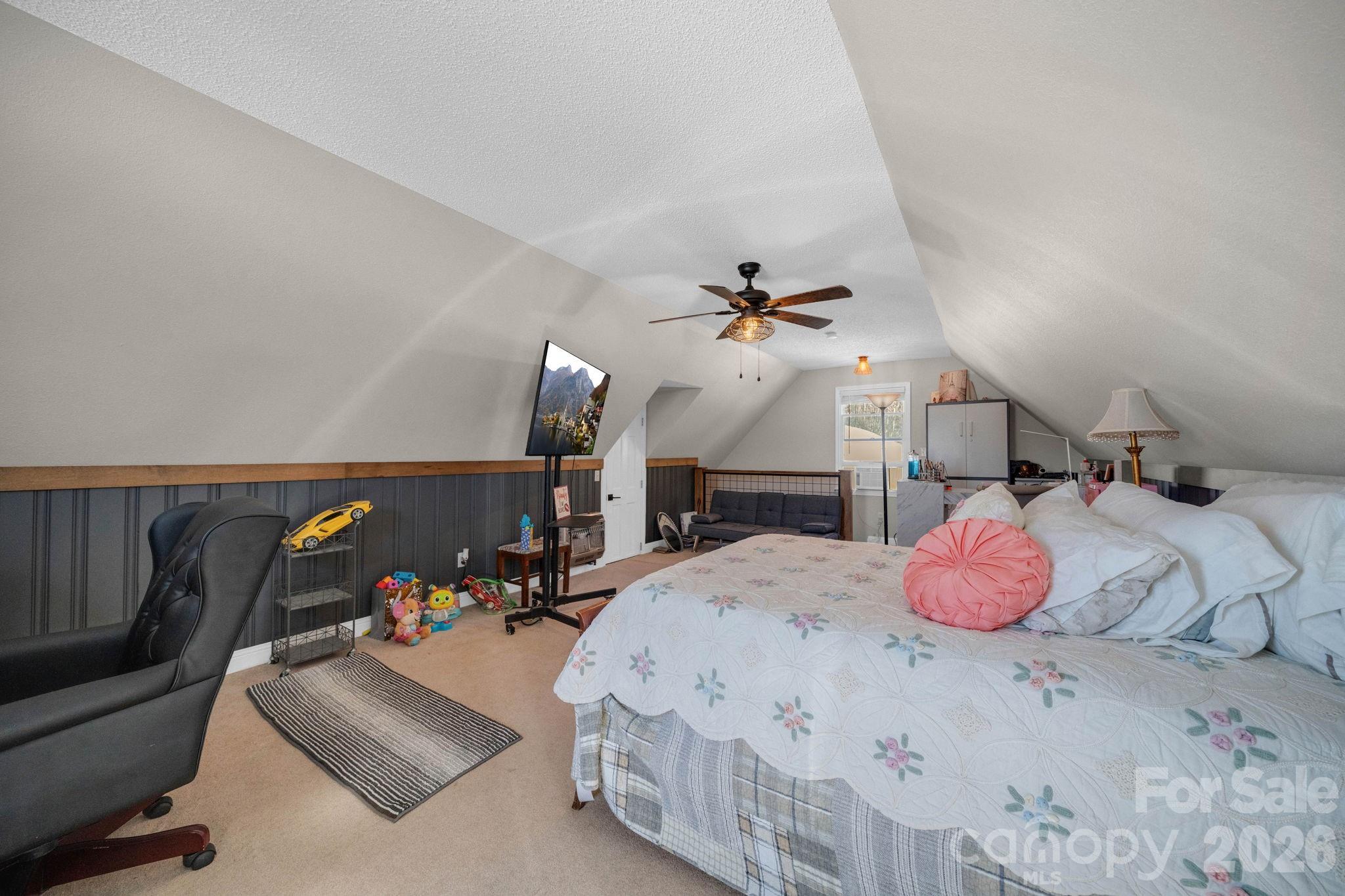 2581 Double Island Road Burnsville NC 28740