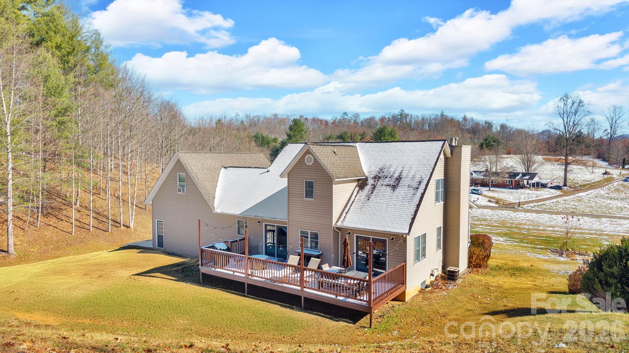 2581 Double Island Road Burnsville NC 28740