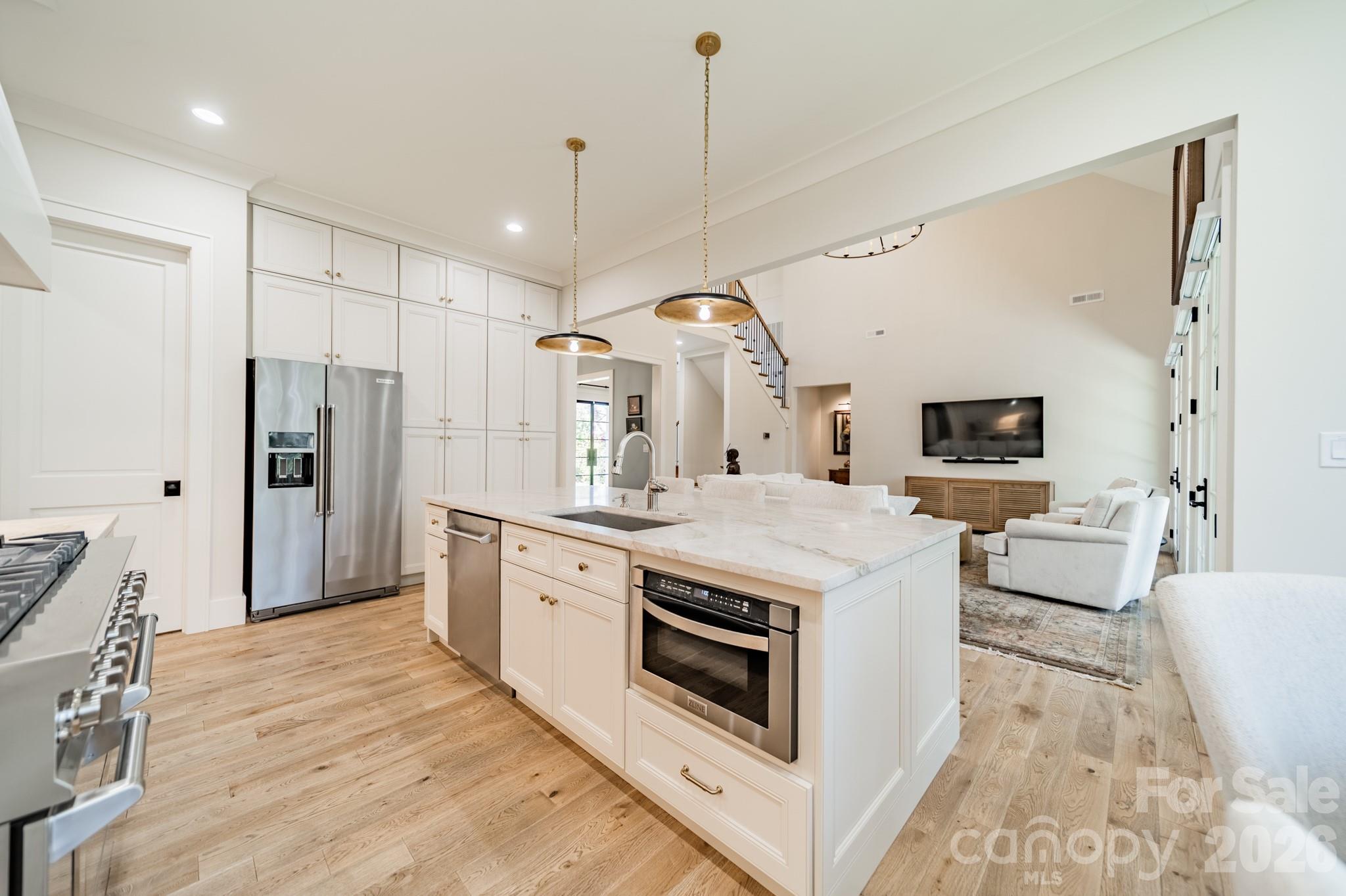 3319 Gresham Place Charlotte NC 28211