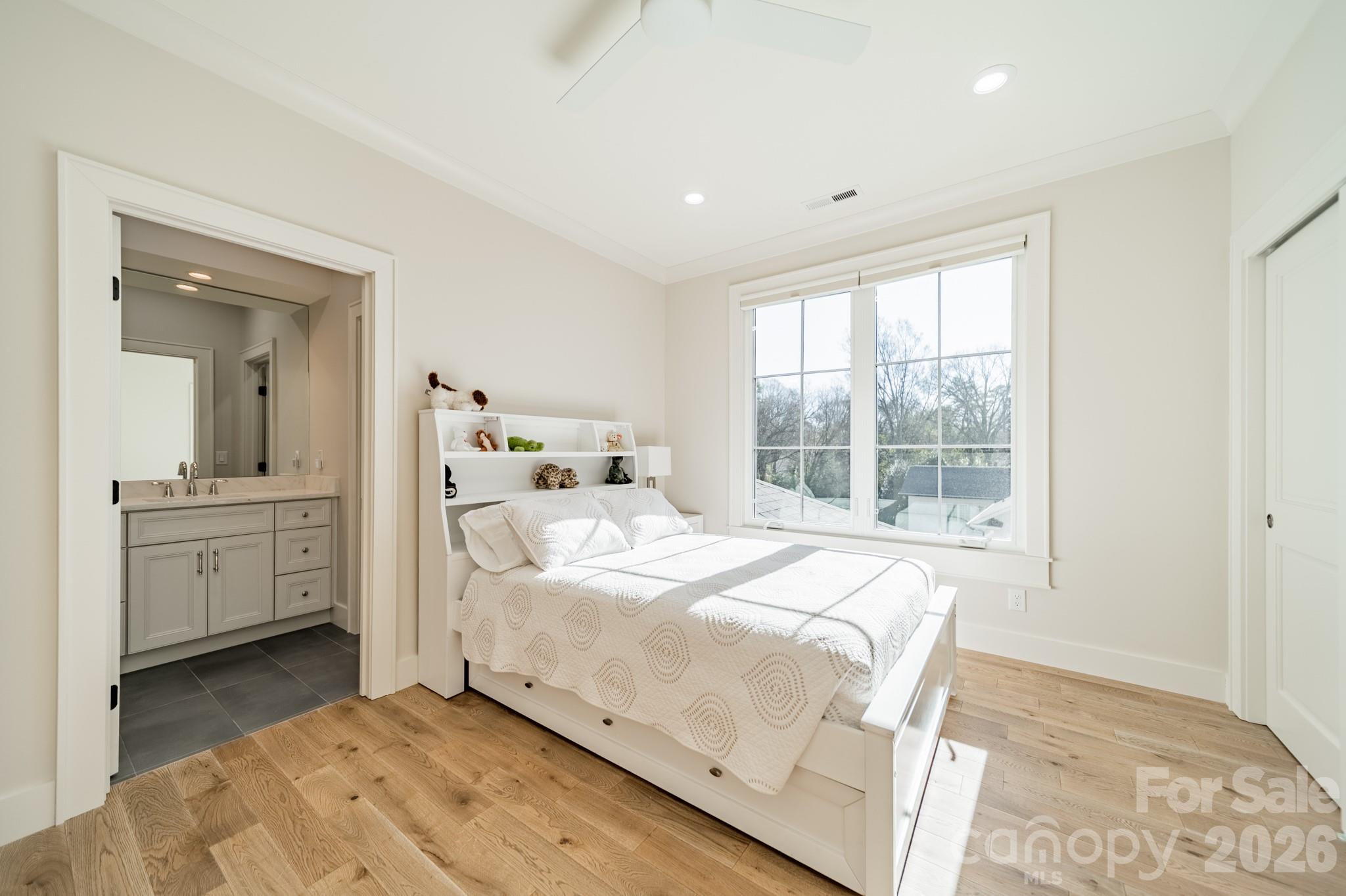 3319 Gresham Place Charlotte NC 28211