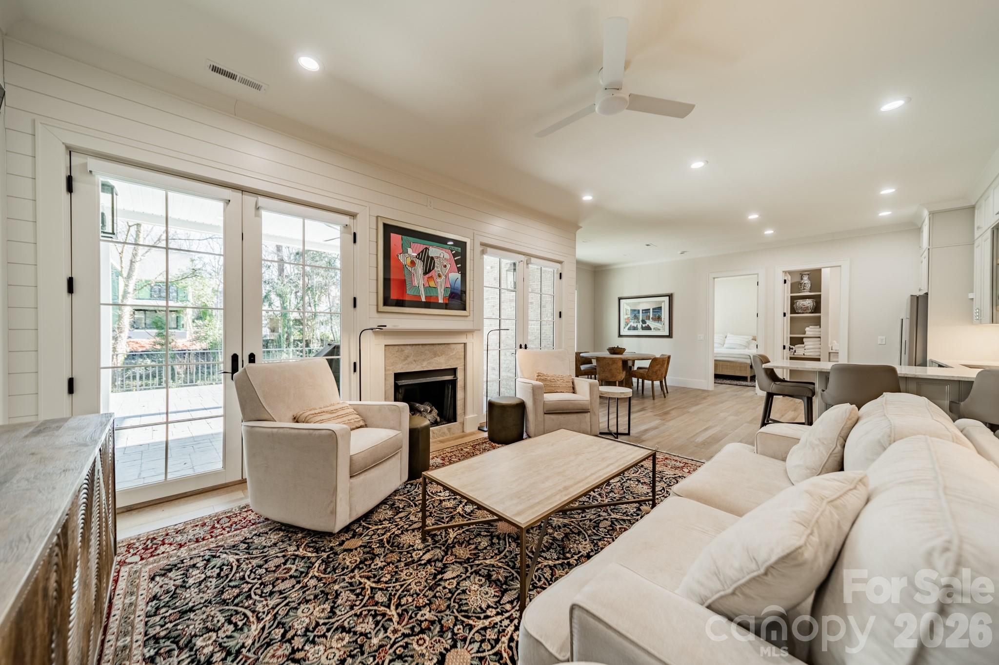 3319 Gresham Place Charlotte NC 28211