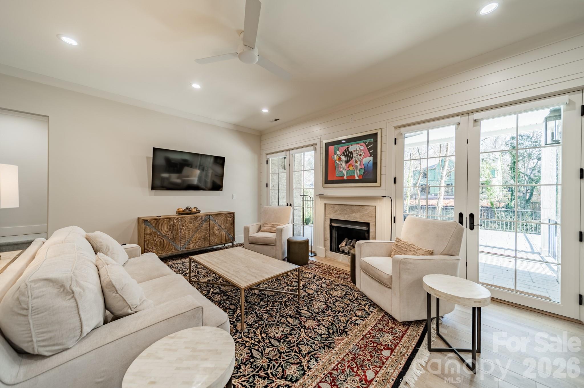 3319 Gresham Place Charlotte NC 28211