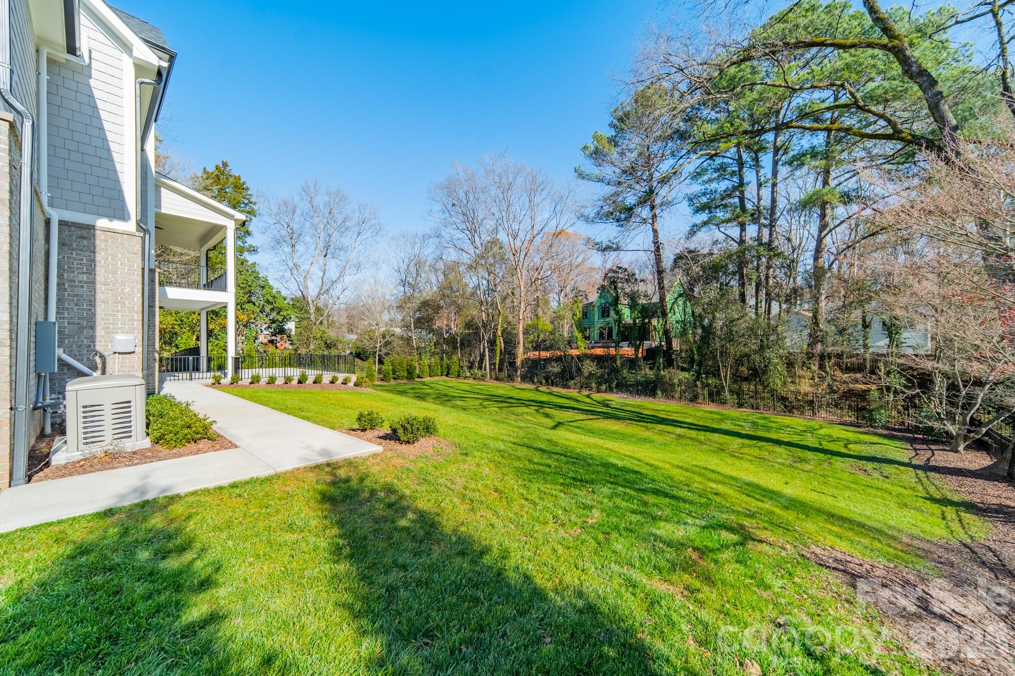 3319 Gresham Place Charlotte NC 28211