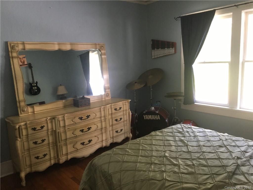 65 Clifton Avenue Asheville NC 28806
