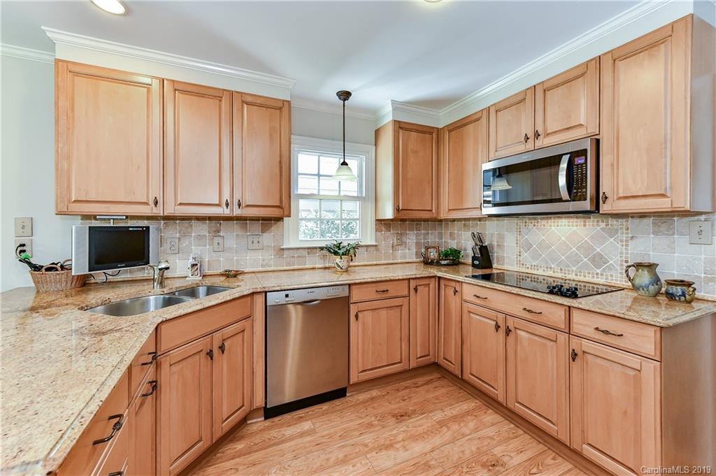 2349 Hopecrest Drive Charlotte NC 28210