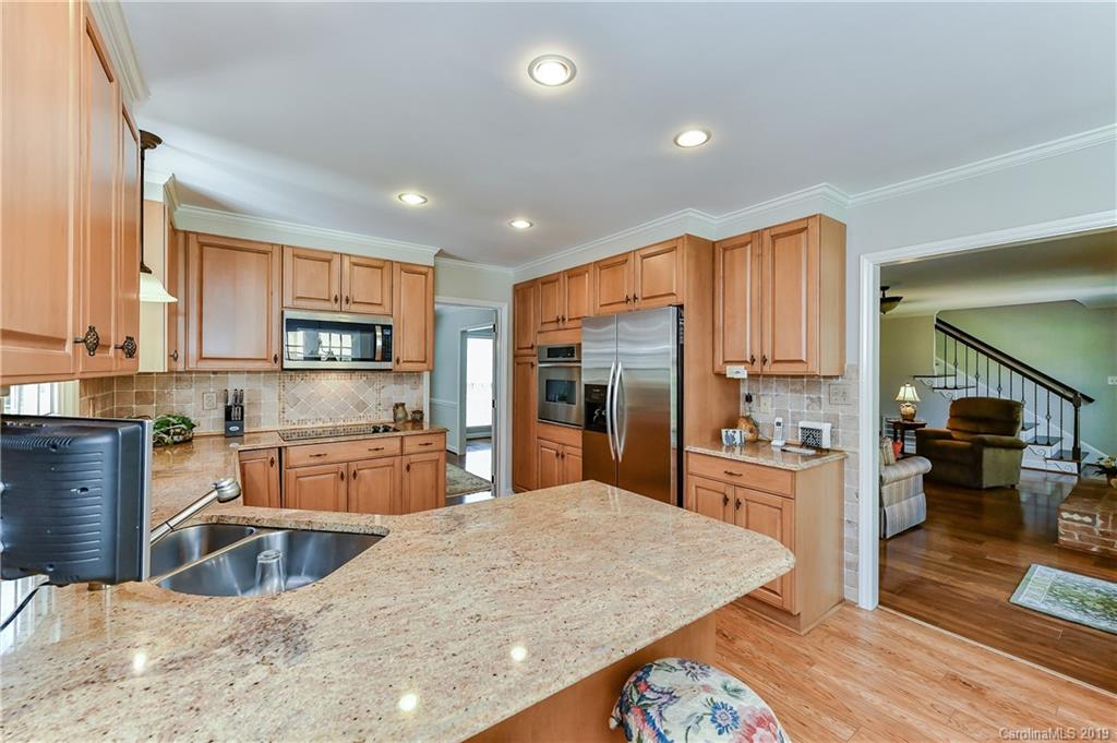 2349 Hopecrest Drive Charlotte NC 28210