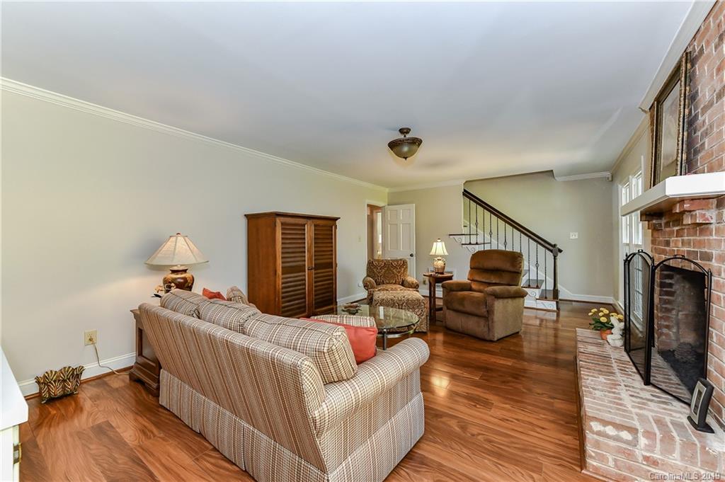 2349 Hopecrest Drive Charlotte NC 28210