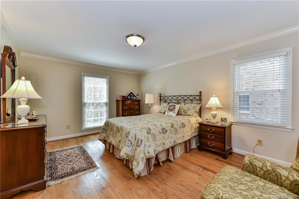 2349 Hopecrest Drive Charlotte NC 28210