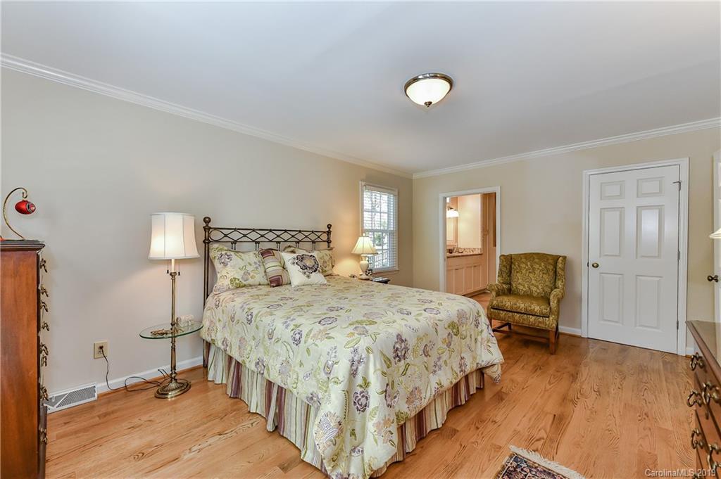 2349 Hopecrest Drive Charlotte NC 28210